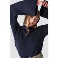 Rut&Circle Sweter z szerokim rękawem - Blue,Navy. Niebieskie swetry klasyczne damskie Rut&Circle, z dzianiny, z golfem. Za 161,95 zł.