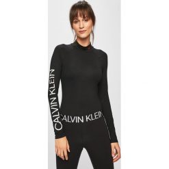 Calvin Klein Underwear - Body. Czerwone body damskie Calvin Klein Underwear, s, bez wzorów, z elastanu. W wyprzedaży za 239,90 zł.