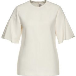 Bluzka Victoria Victoria Beckham Textured Lightweight 2220WTP001022B. Białe bluzki damskie Victoria Victoria Beckham, bez wzorów, z elastanu, bez kołnierzyka, bez rękawów. Za 1449,00 zł.