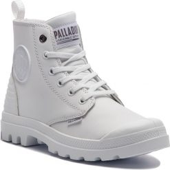 Trapery PALLADIUM - Pampa Hi Zip Pony Pr 75984-101-M White/White. Białe trapery damskie Palladium, ze skóry, bez obcasa, bez zapięcia. W wyprzedaży za 329,00 zł.
