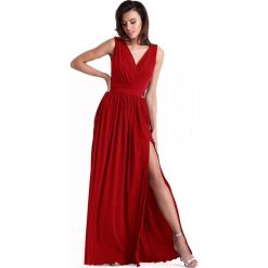 Czerwona Kopertowa Maxi Sukienka z Rozcięciem na Nodze. Czerwone sukienki damskie Molly.pl, na wesele, s, bez wzorów, eleganckie, bez kołnierzyka, bez rękawów, maxi, dopasowane. Za 238,90 zł.