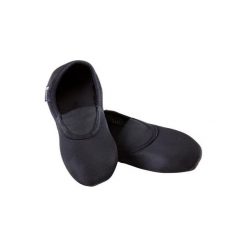 Buty do gimnastyki 500. Czarne buty sportowe męskie DOMYOS, z poliesteru, bez zapięcia, na jogę i pilates. Za 29,99 zł.