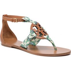 Sandały TORY BURCH - Miller Scarf Sanadal 53723 Tan/Blue Meridian 200. Pomarańczowe klapki damskie Tory Burch, bez wzorów, ze skóry, bez obcasa, na obcasie. W wyprzedaży za 879,00 zł.