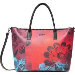 Desigual Sinergia Torebka Czerwony. Czerwone torebki klasyczne damskie Desigual, w paski, z materiału. Za 378,95 zł.