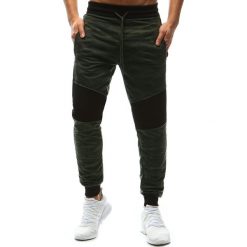 Spodnie dresowe męskie: Spodnie męskie dresowe camo oliwkowe (ux1159)