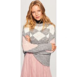 Sweter z geometrycznym wzorem - Jasny szar. Szare bez kategorii Reserved, m, w geometryczne wzory. W wyprzedaży za 49,99 zł.