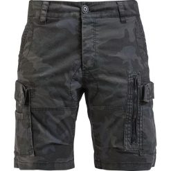 Brandit Kite Short Slim Fit Krótkie spodenki kamuflaż (Dark Camo). Zielone spodenki i szorty męskie marki Brandit, s, krótkie. Za 99,90 zł.