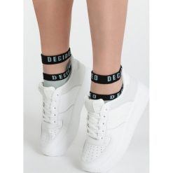 Białe Sneakersy Farah. Białe sneakersy damskie Renee. Za 89,99 zł.