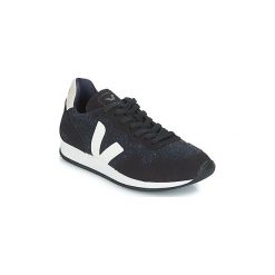 Buty Veja SDU. Czarne trampki męskie marki Veja, bez wzorów, bez zapięcia. Za 351,20 zł.