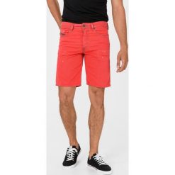 Diesel Bustshort Szorty Czerwony. Czerwone spodenki i szorty męskie Diesel, bez wzorów, z bawełny. Za 774,95 zł.