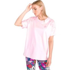 Adidas Originals Boyfriend Koszulka Różowy. Różowe koszulki damskie adidas Originals, s, z haftami, z bawełny, bez kołnierzyka. Za 171,95 zł.