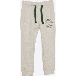 Blukids - Spodnie dziecięce 98-128 cm. Szare spodnie chłopięce marki Blukids, z bawełny. W wyprzedaży za 34,90 zł.