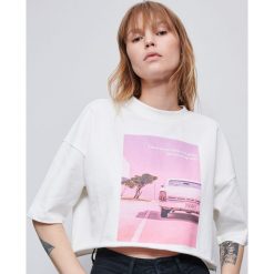 Bluza z nadrukiem - Kremowy. Białe bluzy damskie Reserved, xl, z nadrukiem, bez rękawów, bez kaptura. W wyprzedaży za 29,99 zł.