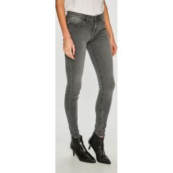 Jacqueline de Yong - Jeansy Felice. Szare jeansy damskie skinny marki Jacqueline de Yong, z elastanu. W wyprzedaży za 89,90 zł.