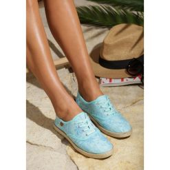 Jasnoniebieskie Espadryle Sunny Thing. Niebieskie espadryle damskie Renee, bez wzorów, z materiału, na sznurówki. Za 59,99 zł.