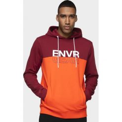 Bluza męska BLM211 - burgund. Czerwone bluzy męskie xl, bez wzorów, z dzianiny, z kapturem, bez rękawów, z kapturem. W wyprzedaży za 99,99 zł.