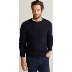 Mango Man - Sweter Jasper. Niebieskie swetry męskie Mango Man, s, bez wzorów, z dzianiny, z okrągłym kołnierzem, bez kaptura. W wyprzedaży za 99,90 zł.