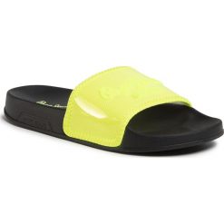 Klapki PEPE JEANS - Slider Vyn PLS70080 Neon Yellow 044. Żółte klapki damskie Pepe Jeans, bez wzorów, z jeansu, bez obcasa. Za 109,00 zł.