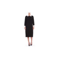 Sukienki krótkie Moschino A04245534. Czarne sukienki damskie MOSCHINO, bez wzorów, bez kołnierzyka, z krótkim rękawem, krótkie, mini. Za 2110,89 zł.