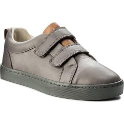 Sneakersy CLARKS - City Oasis 261340747 Grey Leather. Szare półbuty męskie wsuwane Clarks. W wyprzedaży za 159,00 zł.