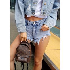 Szorty Yes Jeans XS. Czarne szorty damskie LIGARI JEANS, s, w paski, z elastanu. Za 129,00 zł.