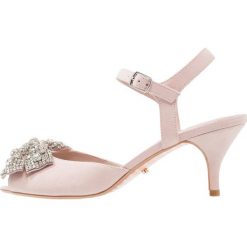 Dune London MAJESTIE Sandały blush. Różowe sandały damskie marki Dune London, bez wzorów, z weluru, bez obcasa, bez zapięcia. Za 509,00 zł.