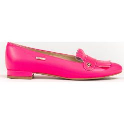 Różowe balerinki z frędzlami - skóra naturalna - model 046 - kolor fuksja. Różowe baleriny damskie Zapato, bez wzorów, z jeansu, klasyczne, bez obcasa, na obcasie. W wyprzedaży za 239,20 zł.