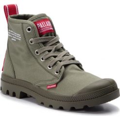 Trapery PALLADIUM - Pampa Hi Dare 76258-325 Olive Night. Zielone trapery damskie Palladium, z tworzywa sztucznego, bez obcasa, bez zapięcia. Za 349,00 zł.