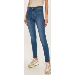 Tally Weijl - Jeansy Blair. Niebieskie jeansy damskie TALLY WEIJL, bez wzorów, z elastanu. W wyprzedaży za 119,90 zł.