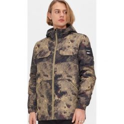 Kurtka z nadrukiem camo - Wielobarwny. Zielone kurtki męskie House, s, z nadrukiem, bez kaptura. W wyprzedaży za 119,99 zł.