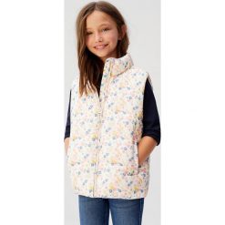 Mango Kids - Bezrękawnik dziecięcy Ali 110 - 164 cm. Niebieskie kurtki dziewczęce Mango Kids, bez wzorów, z poliesteru, bez kaptura. W wyprzedaży za 59,90 zł.