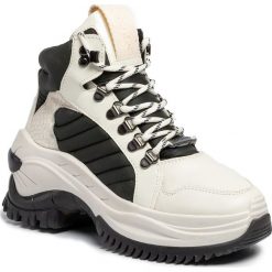 Sneakersy BRONX - 47224-AH BX 1586 Off White/Khaki. Białe półbuty damskie Bronx, ze skóry. W wyprzedaży za 579,00 zł.