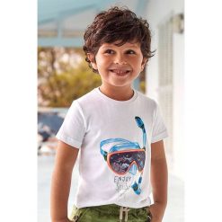 Mayoral - T-shirt dziecięcy 92-134 cm. Białe t-shirty chłopięce Mayoral, z nadrukiem, z bawełny, bez rękawów. Za 69,90 zł.
