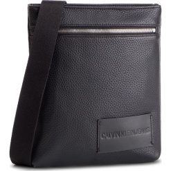 Saszetka CALVIN KLEIN JEANS - Pebble Essentials Flatpack K50K504525 001. Czarne torby męskie skórzane marki Calvin Klein Jeans, bez wzorów, z jeansu, młodzieżowe. Za 299,00 zł.