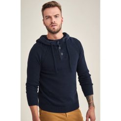 Sweter w kolorze granatowym. Niebieskie swetry męskie TATUUM, s, z bawełny, z kapturem. W wyprzedaży za 129,95 zł.