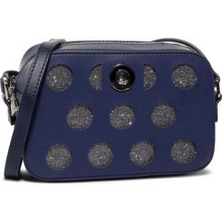 Torebka MONNARI - BAG1200-013 Navy. Niebieskie listonoszki damskie Monnari, bez wzorów, ze skóry ekologicznej, bez dodatków. W wyprzedaży za 119,00 zł.