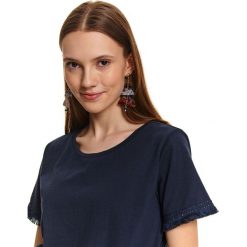 Kolczyki. Czarne kolczyki damskie Top Secret. W wyprzedaży za 24,99 zł.