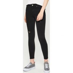 Rurki damskie: Jeansy super skinny - Czarny