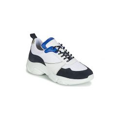Buty Ikks RUNNING. Białe trampki i tenisówki damskie IKKS, bez wzorów, bez zapięcia. Za 384,50 zł.