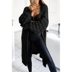 Kardigan ZOGA BLACK. Czarne bluzy damskie Kardigan ZOGA BLACK, uniwersalny, bez wzorów, z dzianiny, bez rękawów, bez kaptura. W wyprzedaży za 99,00 zł.