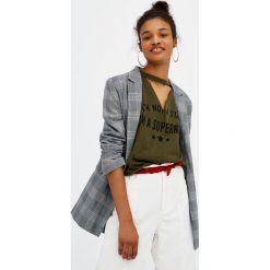 T-shirty damskie: Koszulka z dekoltem z chokerem i napisem