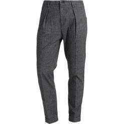 Chinosy męskie: Calvin Klein PAVET Chinosy grey