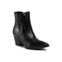 Botki Gino Rossi 20-SE-2. Botki damskie Gino Rossi, bez obcasa, bez zapięcia. Za 379,99 zł.