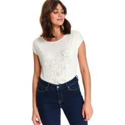 T-shirt z nadrukiem. Białe bluzki damskie z nadrukiem, z jeansu, eleganckie. W wyprzedaży za 29,99 zł.
