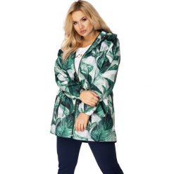 Przeciwdeszczowa kurtka parka z kapturem i ściągaczem w pasie. Kurtki damskie Made in Poland, bez wzorów, z poliesteru, z kapturem. Za 229,00 zł.