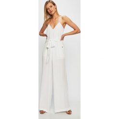 Armani Exchange - Kombinezon. Białe kombinezony damskie Armani Exchange, s, bez wzorów, z elastanu, bez kołnierzyka, z długim rękawem, długie. W wyprzedaży za 549,90 zł.