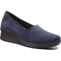 Półbuty CLARKS - Caddell Jaylin 261378254 Navy. Półbuty damskie Clarks. W wyprzedaży za 259,00 zł.