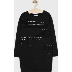 Blukids - Sukienka. Czarne sukienki dziewczęce Blukids, z aplikacjami, z elastanu, casualowe, z długim rękawem, długie, mini, proste. W wyprzedaży za 59,90 zł.