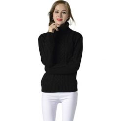 Sweter w kolorze czarnym. Czarne swetry damskie Swetry na chłodne dni, bez wzorów, z dzianiny, bez rękawów, bez kaptura. W wyprzedaży za 89,95 zł.