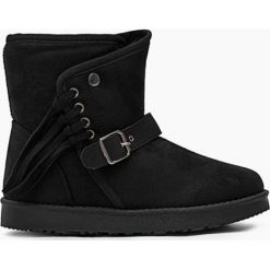 Czarne Śniegowce Protectorate. Czarne buty zimowe damskie marki Kazar, z nubiku, przed kolano, na wysokim obcasie. Za 49,99 zł.